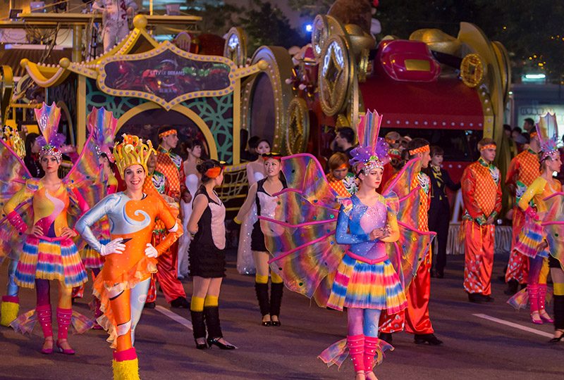 �s�~�ᨮ�׺t