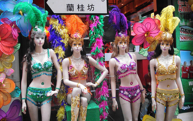 �������ۧ{